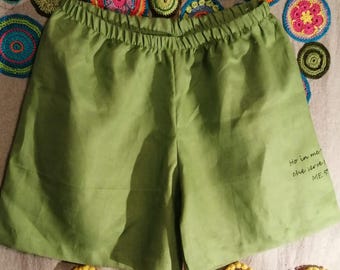 Women's pure linen shorts personalized with a motivational phrase