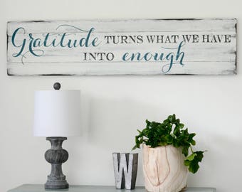 Gratitude Sign Rustic Wall Decor Wooden Home Sign Farmhouse Sign Grateful Quote Housewarming Gift Distressed Wood Sign Wall Decor Quotes