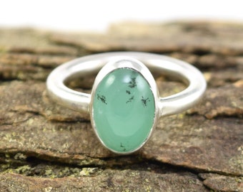 Chrysoprase Ring With Black Dendrites - Size 6.5