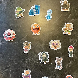 Pegatinas de Carl Chibi de Dungeon Crawler: vinilos de fan art