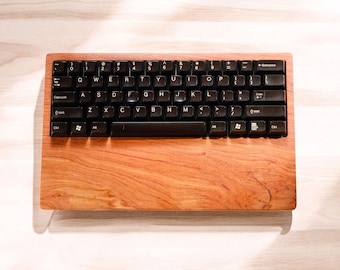 Handcrafted Wooden Mechanical Keyboard Case – Premium Custom Wood Shell for MX-Compatible Layouts, Natural Feel and Elegance