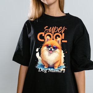超クールな犬用Tシャツ。カラフルな犬のイラストTシャツ。面白い犬ママのシャツ。犬好きの方へのギフト。かわいいペットの飼い主さん向けグラフィックTシャツ。