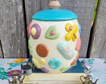 Vintage Cookies All Over Walnut Top Napco Pottery Canister Cookie Jar Kitchen Decor - HettyJoVintageWV