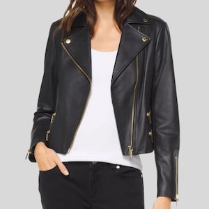 Blouson en cuir noir pour femme avec fermeture éclair dorée, veste motard en cuir d'agneau, veste moto zippée dorée pour femme, cadeau pour elle, veste en cuir pour femme