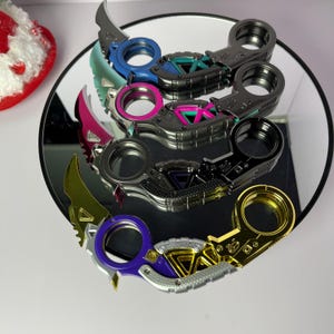 Artiglio del Raptor di Apex Legends, Coltello Karambit di Apex, Streaming di Apex, Arma cimelio generale, Twitch di Apex, Modello di arma in metallo, Regalo giocattolo da scrivania