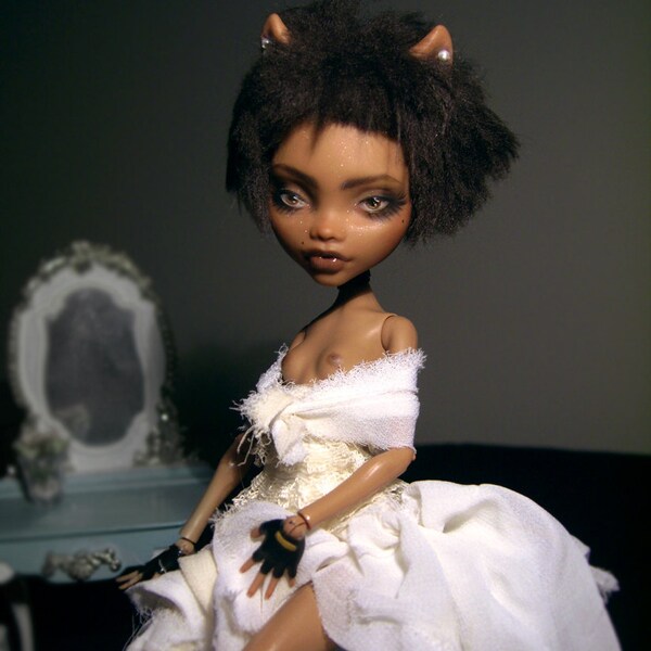 RESERVED - Custom OOAK Monster High Clawdeen - Fullset  repaint, outfit, hair