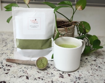 Preparato per Matcha Latte di grado cerimoniale con rosa e barbabietola/frutto del monaco, dolcificato, senza zucchero, alternativa salutare al caffè.