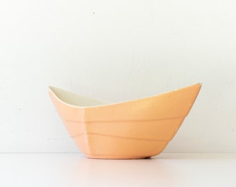 Vintage Mid Century Modern USA Pottery Planter