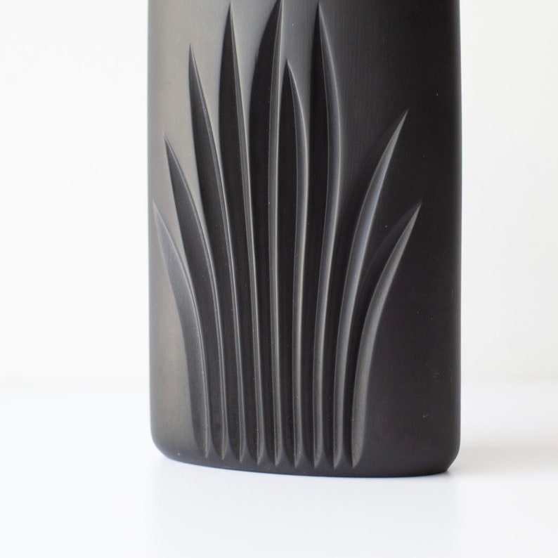 Vintage Rosenthal Germany Claus Josef Riedel Matte Black Porcelain Vase Studio Linie image 4