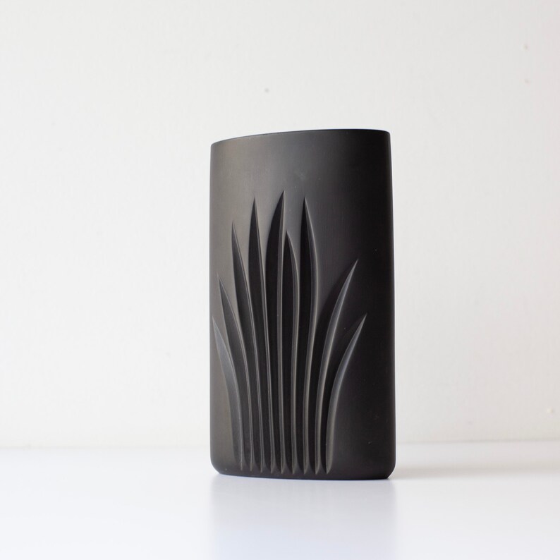 Vintage Rosenthal Germany Claus Josef Riedel Matte Black Porcelain Vase Studio Linie image 7