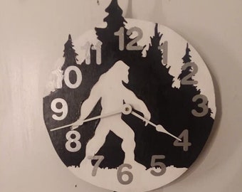 Bigfoot/ Sasquatch Pendulum Clock