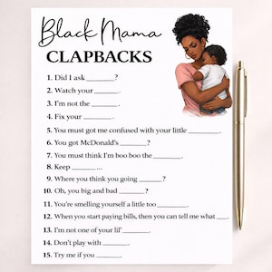 Könnte beinhalten: Ein Set aus drei Keramikbechern mit gesprenkelter, matter Oberfläche. Die Becher sind in Creme-, Hellgrau- und Dunkelgrautönen gehalten. Jeder Becher hat ein schlichtes, minimalistisches Design.