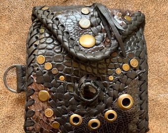 Handgefertigtes Portemonnaie aus Leder mit Messing-Details, mit Kristallen/Steinen | Fest | Psy Trance | Goa Mode