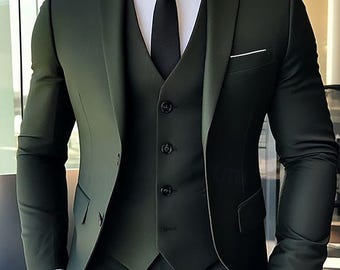 ダークグリーンのメンズスーツ - エレガントなスリーピースの結婚式用