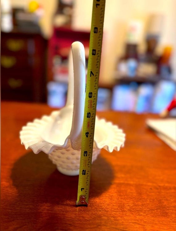 FENTON ホブネイル ミルクガラス フリルバスケット 7.5インチ