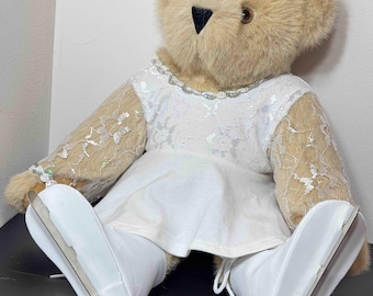 Vintage 1990s Vermont Teddy Bear Ice Skater with White Lace Dress & Boots – 20”
