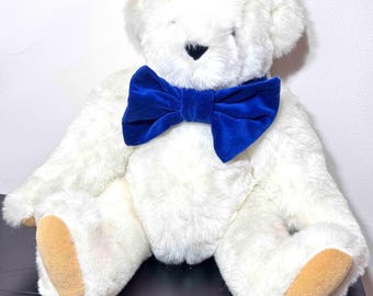 Oso de peluche blanco de Vermont de los años 90, 20 pulgadas, con pajarita azul.