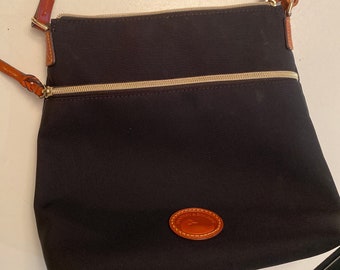 Dooney and Bourke Black Handbag/ Dooney & Bourke Handbag Nylon 