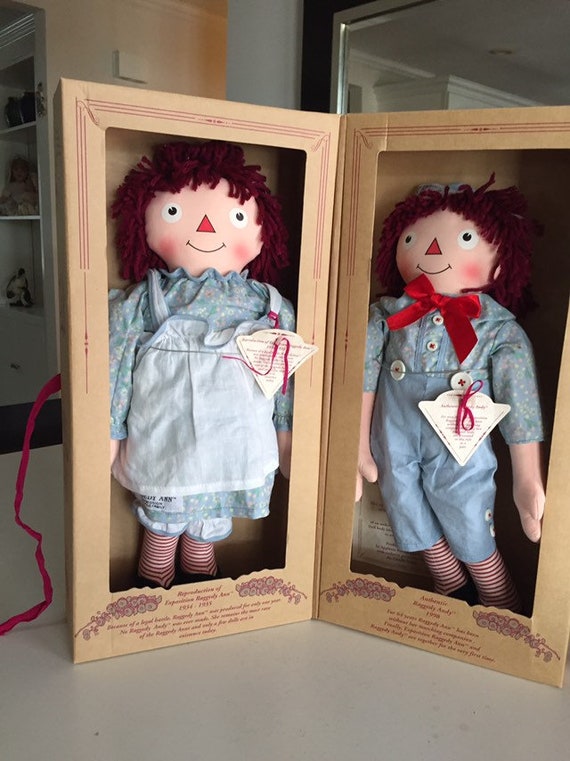 raggedy ann and andy dolls in box