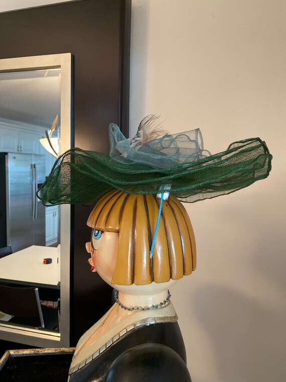 Kentucky Derby Hat/Designer Pommen Kare Green Fas… - image 4