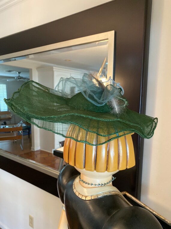 Kentucky Derby Hat/Designer Pommen Kare Green Fas… - image 6