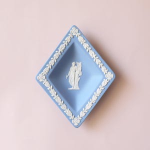 Vintage WEDGWOOD Blue Jasperware Diamond-shaped Trinket Dish/Ashtray/Jewelry Tray