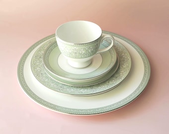 Vintage Wedgwood Juliet 5-Piece Place Setting: Sage Green, New in Box
