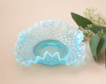 美術品・アンティーク・コレクション フェントン製のブルーの花籠
