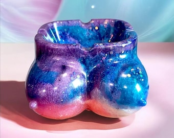 Cenicero de resina con forma de torso femenino brillante – Decoración femenina para el hogar