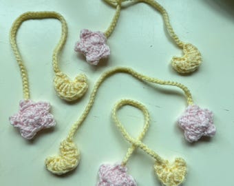 Multipurpose crochet accessory