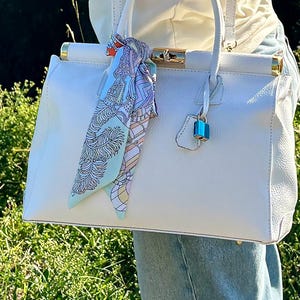 Italienische handgemachte Ledertaschen für Frau, elegante Ledertasche aus Florenz, weiße Tasche, Verschlusstasche