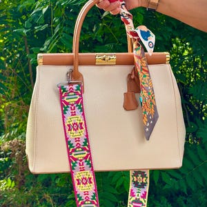 Italienische handgemachte Ledertaschen für Frau, elegante Ledertasche aus Florenz, weiße braune Tasche, Verschlusstasche