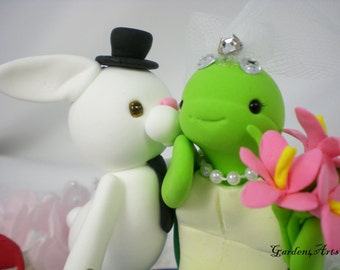 Customize Any Animal Wedding Cake Topper--Love Bunny & Turtle with Sweet Kiss--circle clear base