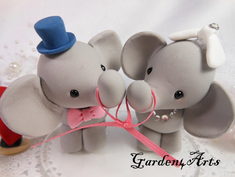 Customize Sweet Elephant Wedding Cake Topper circle clear base image 5