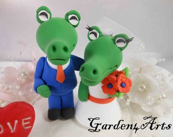 Customize any College Mascot  Wedding Cake Topper-- Florida Mascot with Circle Clear Base