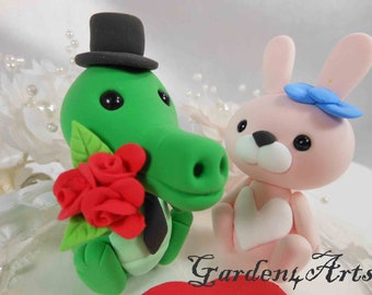 Customize Any Animal Wedding Cake Topper -Love Gator & Bunny couple - Simple Style - SPECIAL FOR 2023