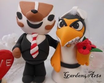 Customize Any College Mascot wedding cake topper--circle clear base