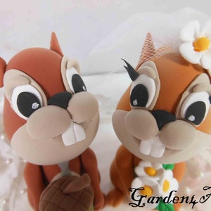 Customize Love squirrel couple  for woodland Theme Wedding