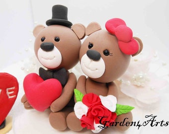 Custom Wedding Cake Topper--Love Bear couple with circle clear base --Valentine's Day Gift