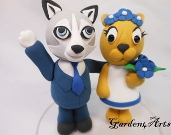 Customize Any College Mascot wedding cake topper -- circle clear base