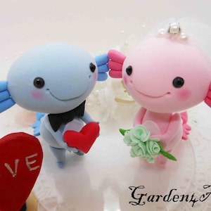 customize--Wonderland Wedding Cake Topper--Sweet Axolotl Couple with circle clear base