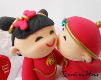 Customize Chinese Love couple Wedding Cake Topper -- Sweet Kiss -- Chinese Wedding