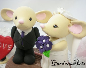 Customize Sweet Mouse wedding Cake Topper--  clay log base--Rustic Wedding
