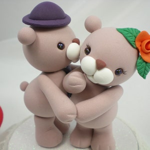 Customize bear Wedding Cake TopperKissing Bear HAND Hold HAND choice your color image 2