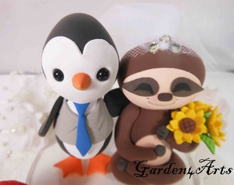 Customize Any Animal couple (penguin & sloth) Wedding Cake Topper -- Circle Clear Base