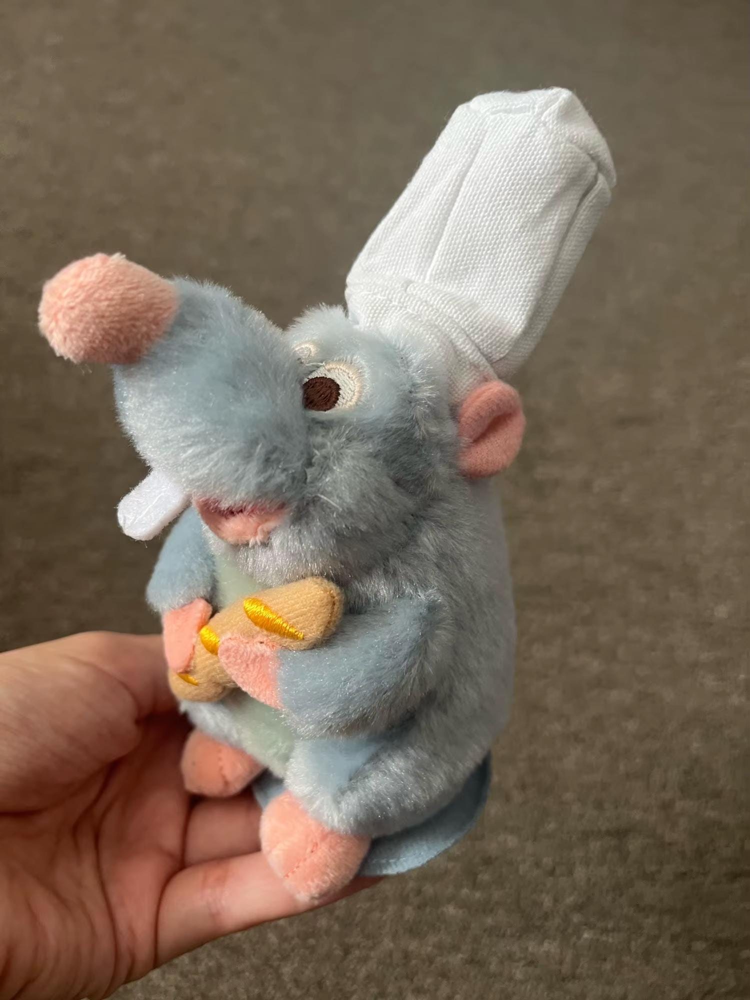 Remy ratatouille keychain - Etsy 日本