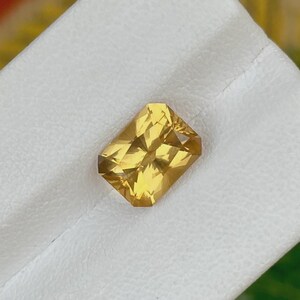 2.75 carats Untreated Citrine Stone Scissor Cut Natural African Gemstone - Citrine for jewelry