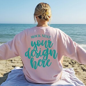 Maqueta de sudadera Gildan 18000 rosa claro, maqueta de sudadera Gildan de verano, maqueta de sudadera Gildan rosa claro G18000, maqueta de sudadera Gildan de playa rosa claro, maqueta de sudadera Gildan de verano imagen 1