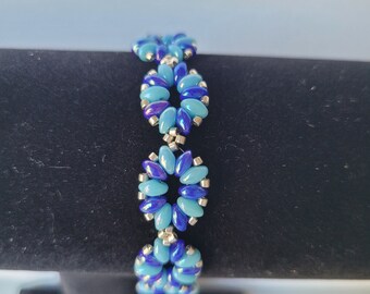 Cyan and Blue Bloom Bracelet