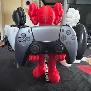Standing Controller Holders Stylish Video Game Accesories for Home 3D Printed